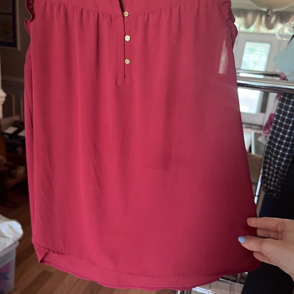 LOFT Size S Garnet Ruffle Button Shell Top - Picture 3 of 8